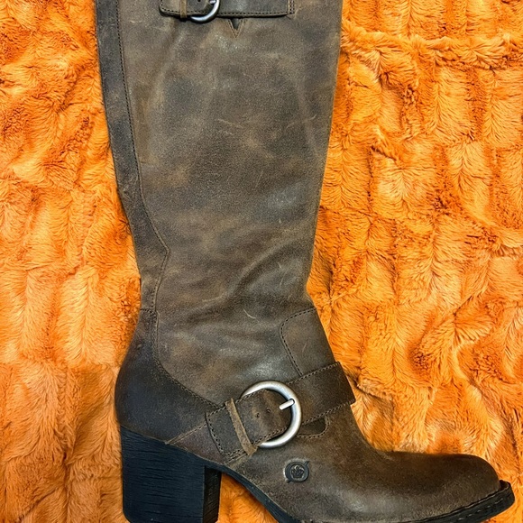 Born Shaylee Tall Distressed Leather Boots size 9.5 - Picture 6 of 8